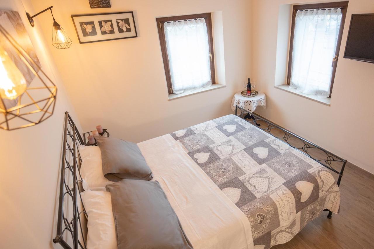 Il Casolare Bed & Breakfast Gradara Exterior photo