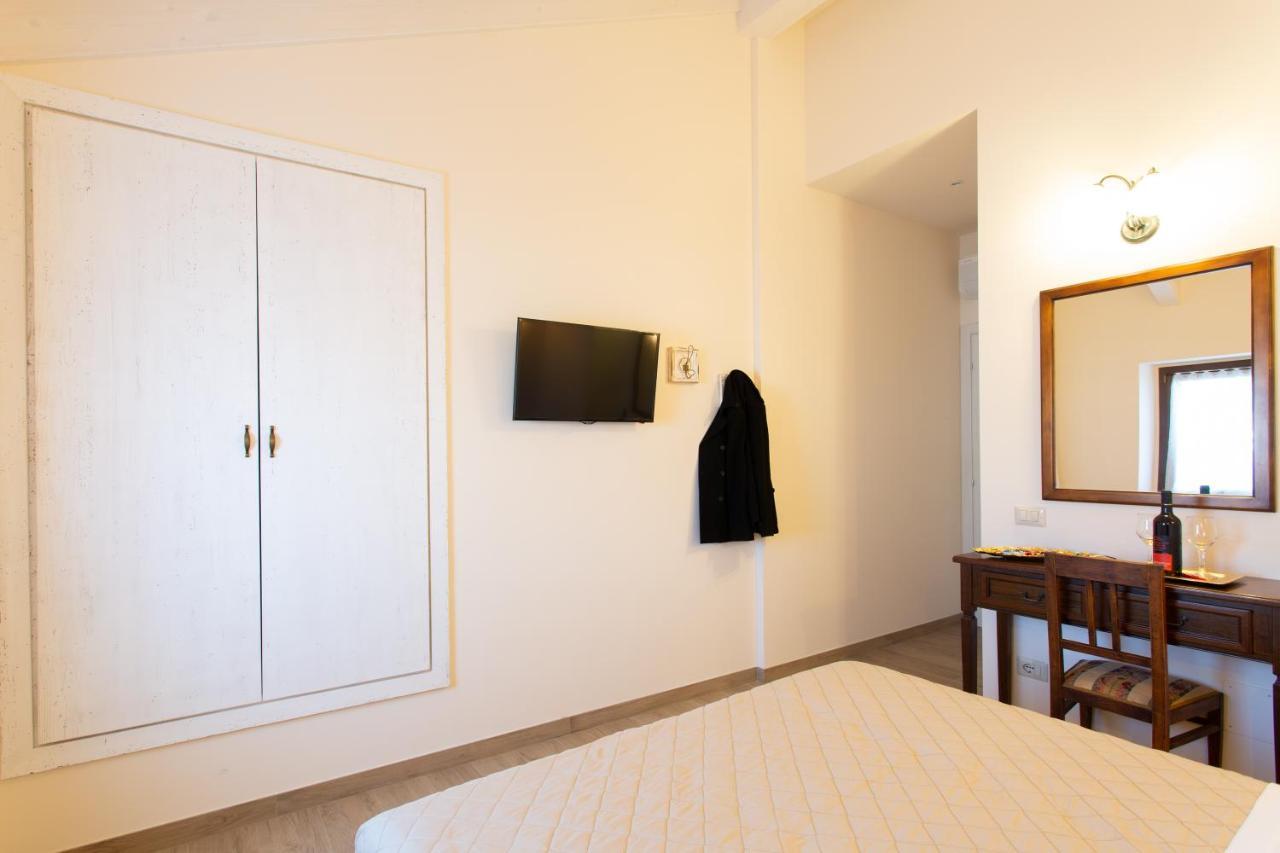 Il Casolare Bed & Breakfast Gradara Exterior photo