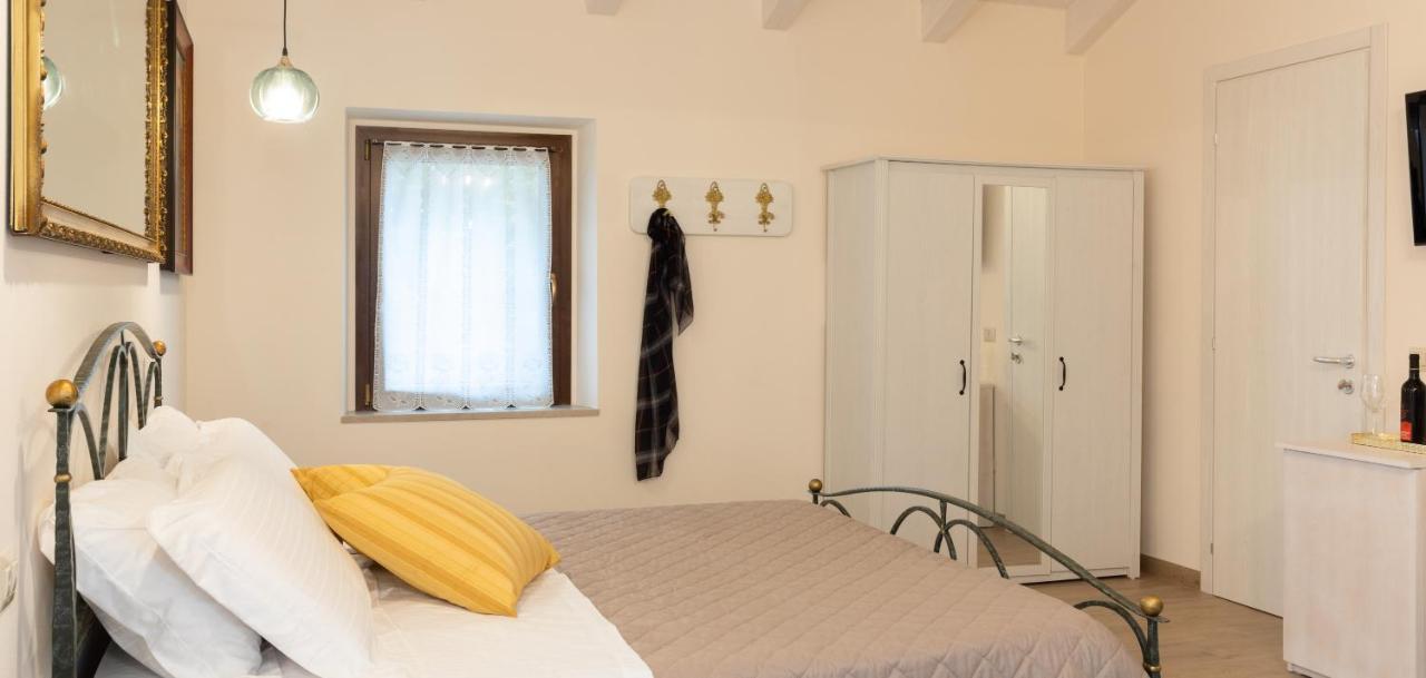 Il Casolare Bed & Breakfast Gradara Exterior photo